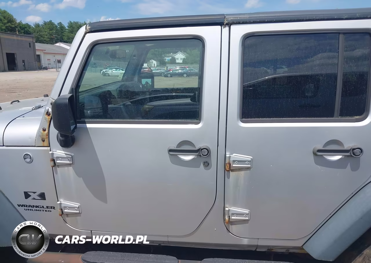 2008 Jeep Wrangler Unlimited X VIN:1J4GA39188L501652 - 14