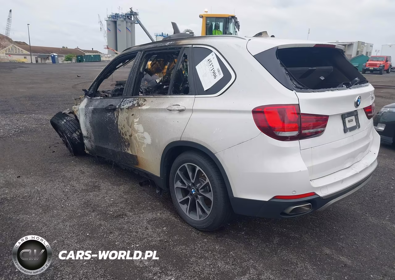 2018 BMW X5 xDrive35D VIN:5UXKS4C52J0Z89579 - 3