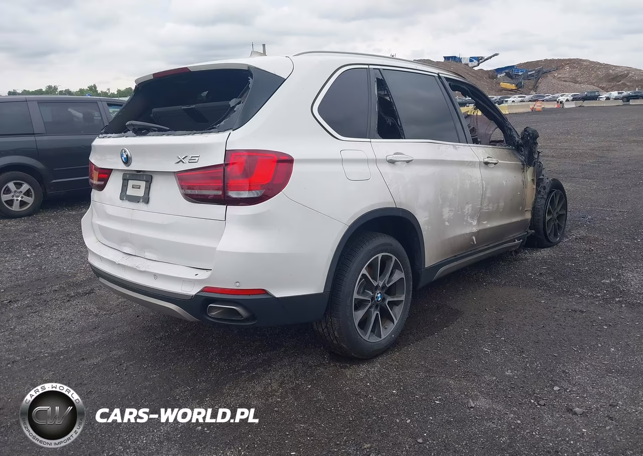 2018 BMW X5 xDrive35D VIN:5UXKS4C52J0Z89579 - 4