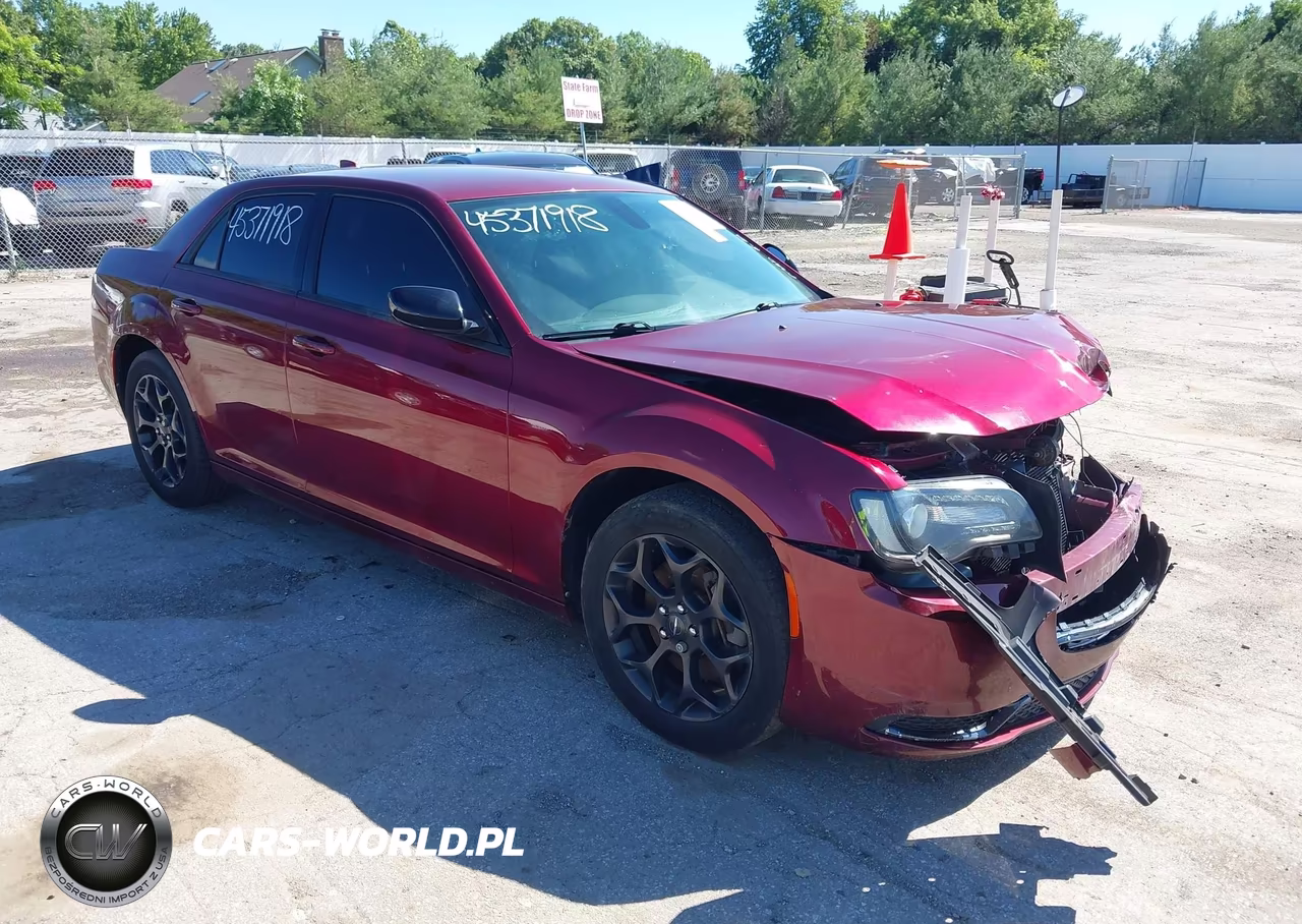 2019 Chrysler 300 Touring Awd VIN:2C3CCARG4KH603661 - 1