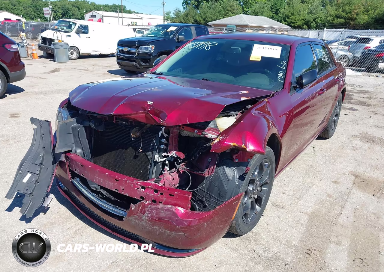2019 Chrysler 300 Touring Awd VIN:2C3CCARG4KH603661 - 6