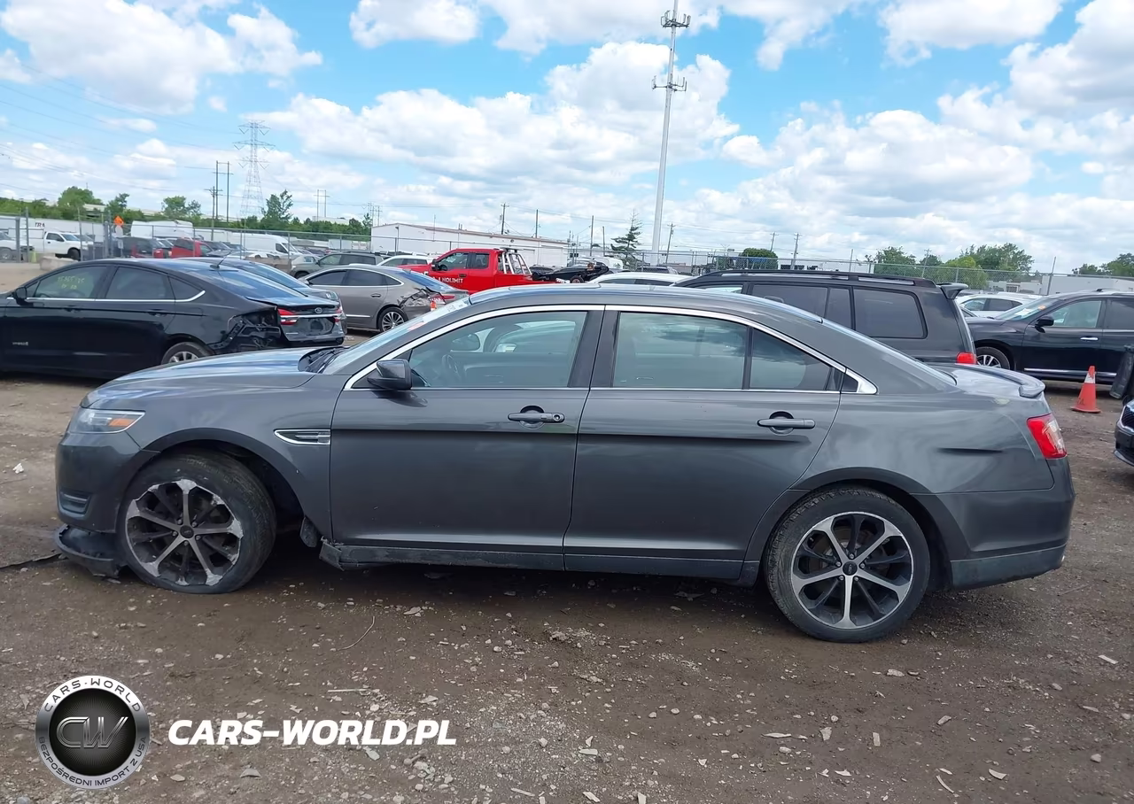2015 Ford Taurus Sel VIN:1FAHP2H81FG174010 - 14