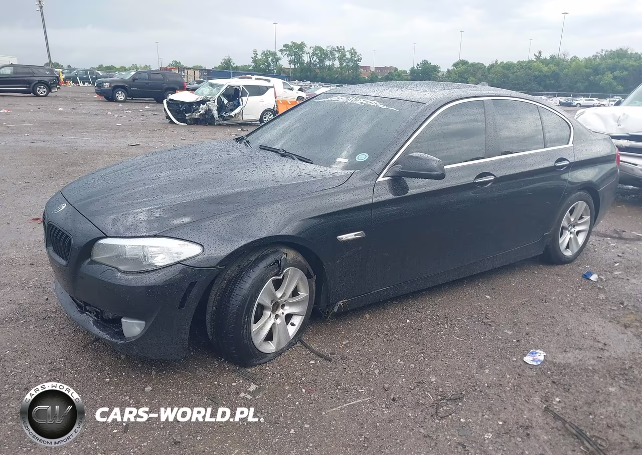 2013 BMW 528I xDrive VIN:WBAXH5C57DD112477 - 2