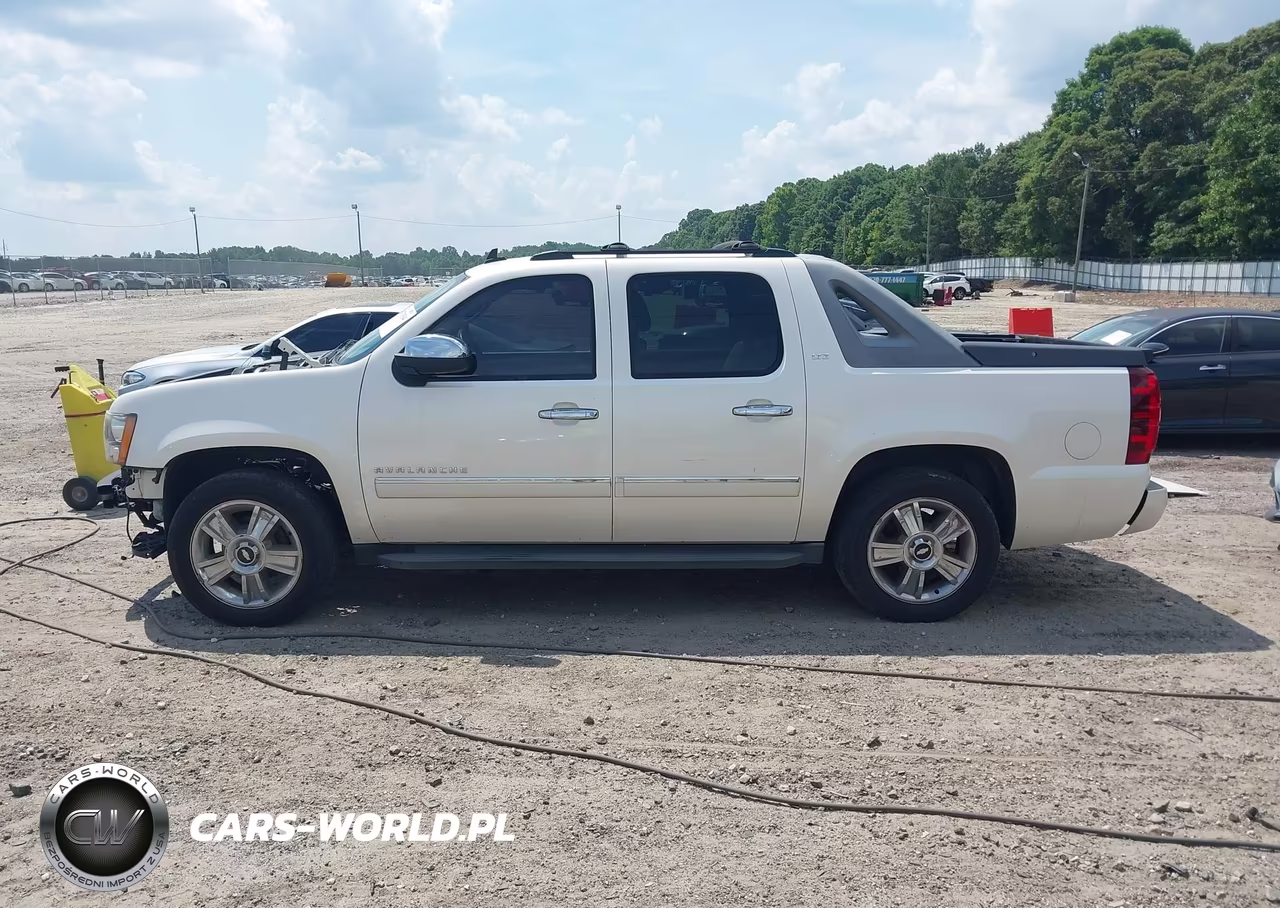 2010 Chevrolet Avalanche 1500 Ltz VIN:3GNNCGE07AG285704 - 15