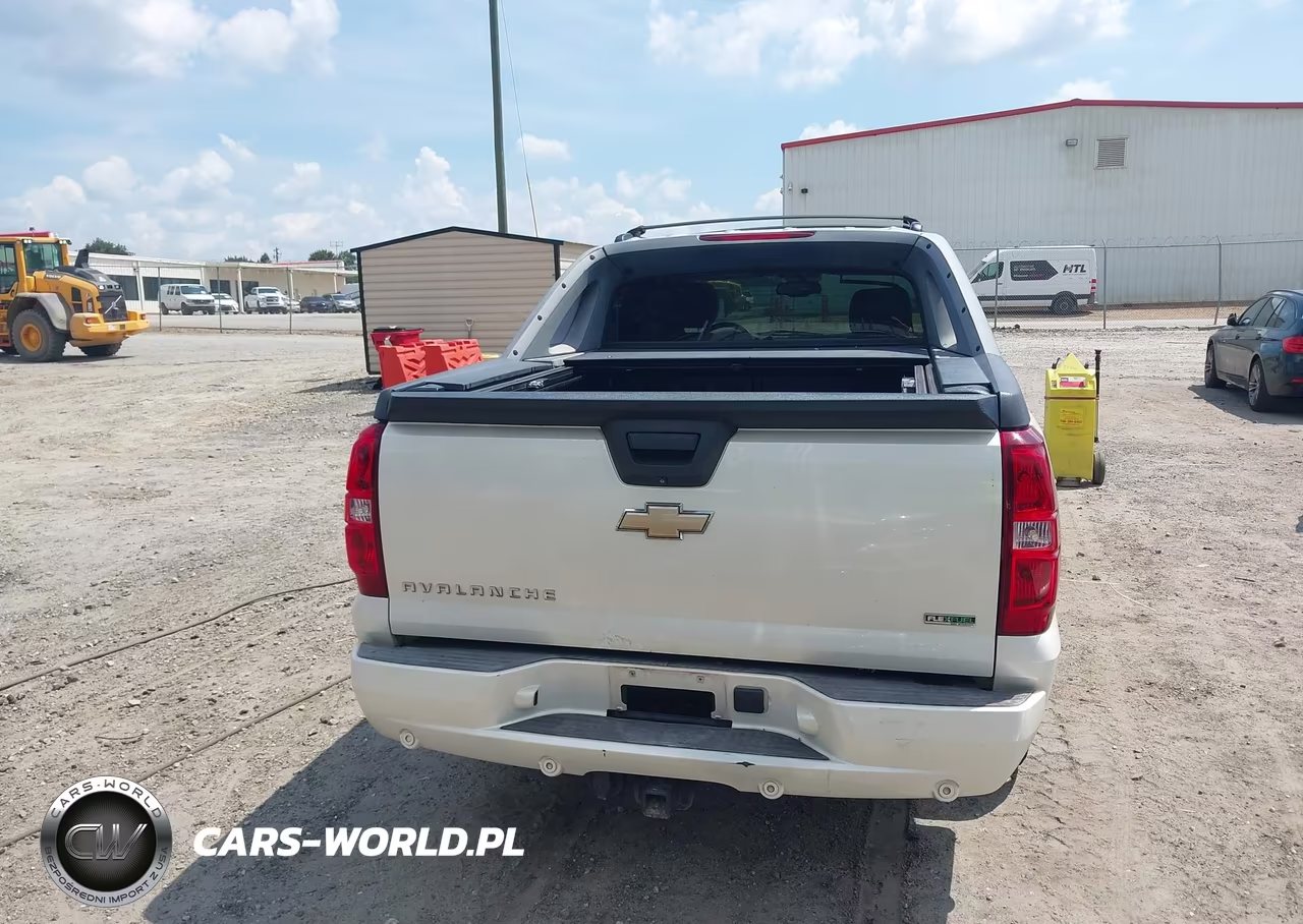 2010 Chevrolet Avalanche 1500 Ltz VIN:3GNNCGE07AG285704 - 17