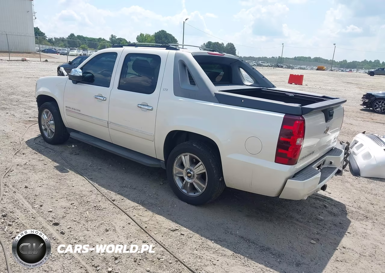 2010 Chevrolet Avalanche 1500 Ltz VIN:3GNNCGE07AG285704 - 3