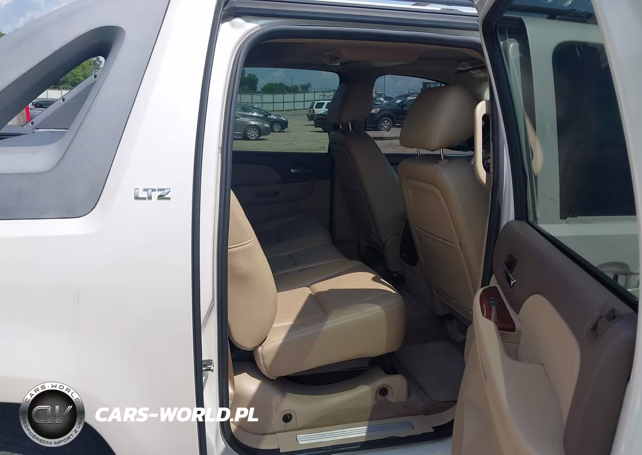 2010 Chevrolet Avalanche 1500 Ltz VIN:3GNNCGE07AG285704 - 8