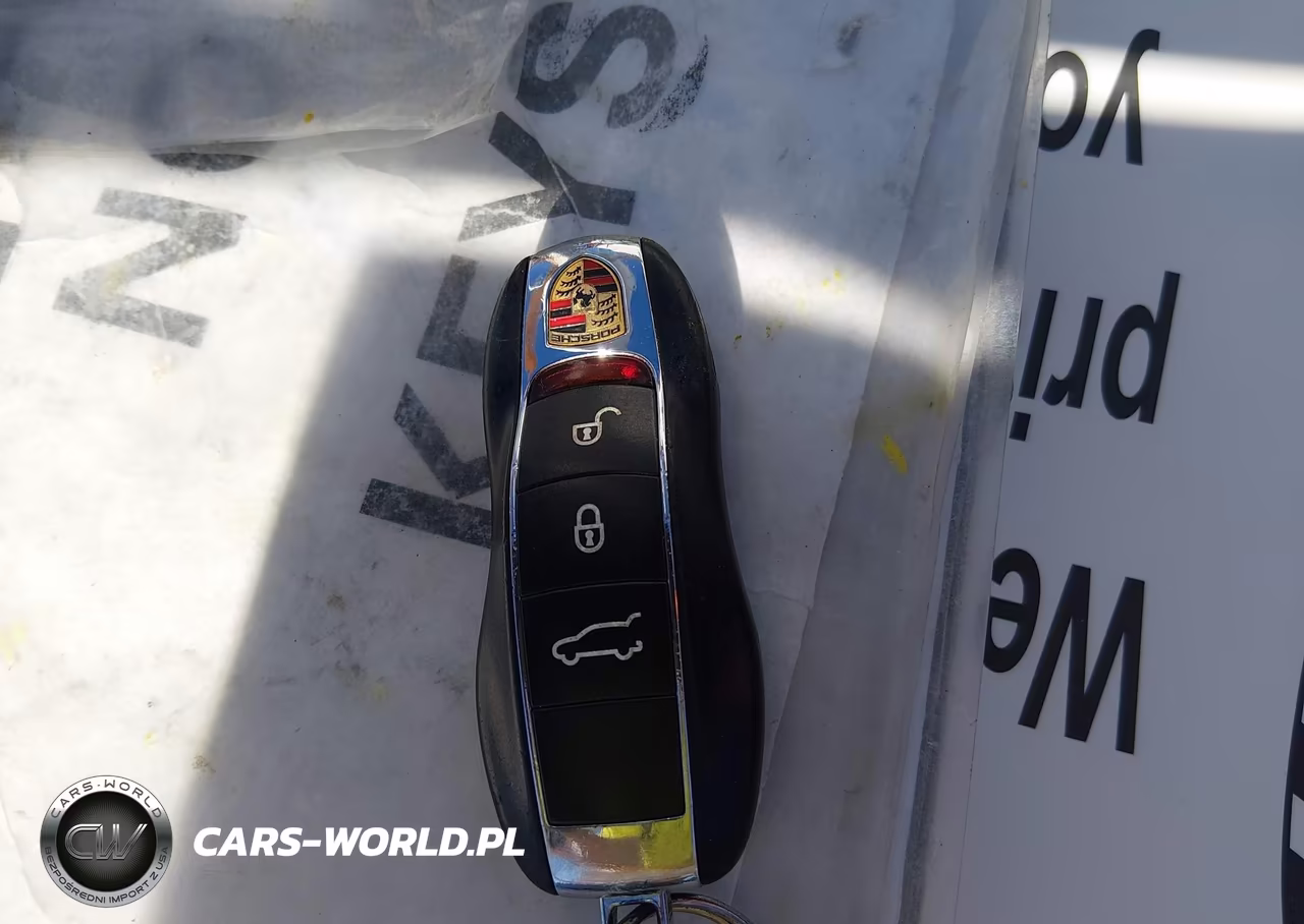 2016 Porsche Cayenne VIN:WP1AA2A20GLA09656 - 11