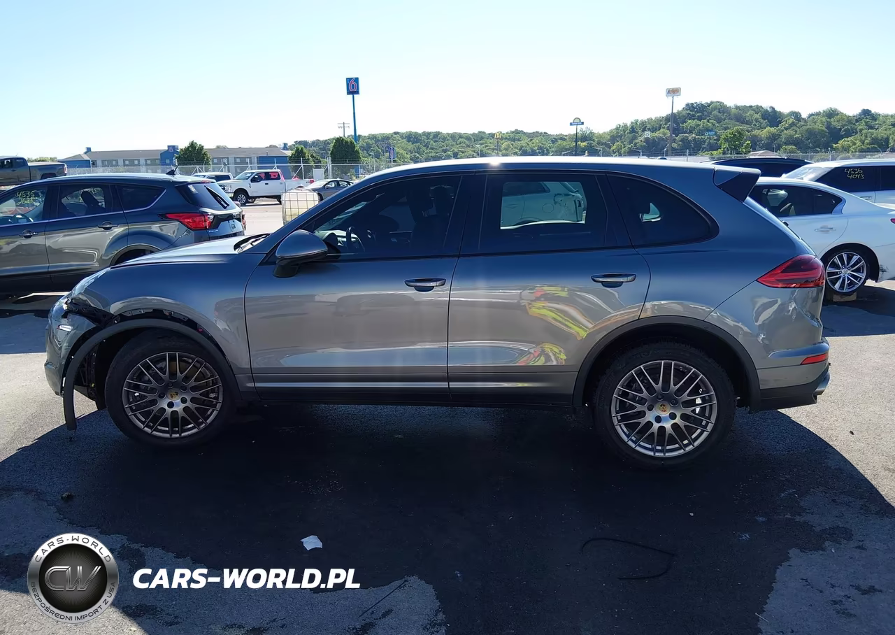 2016 Porsche Cayenne VIN:WP1AA2A20GLA09656 - 14