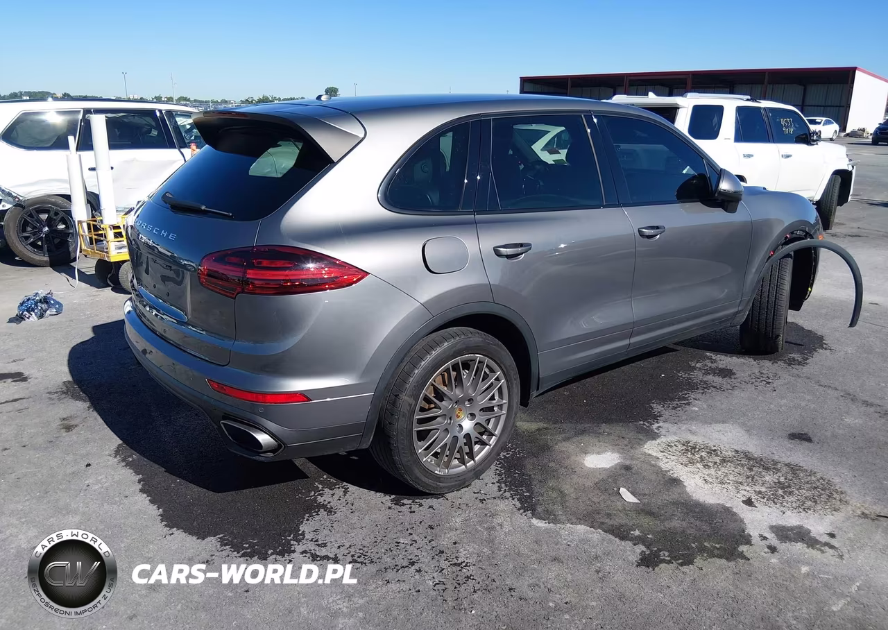 2016 Porsche Cayenne VIN:WP1AA2A20GLA09656 - 4
