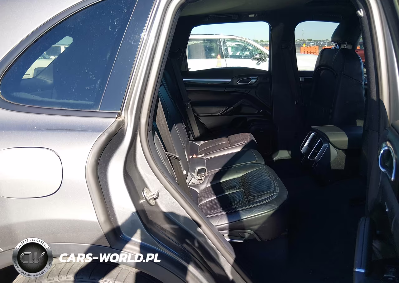 2016 Porsche Cayenne VIN:WP1AA2A20GLA09656 - 8