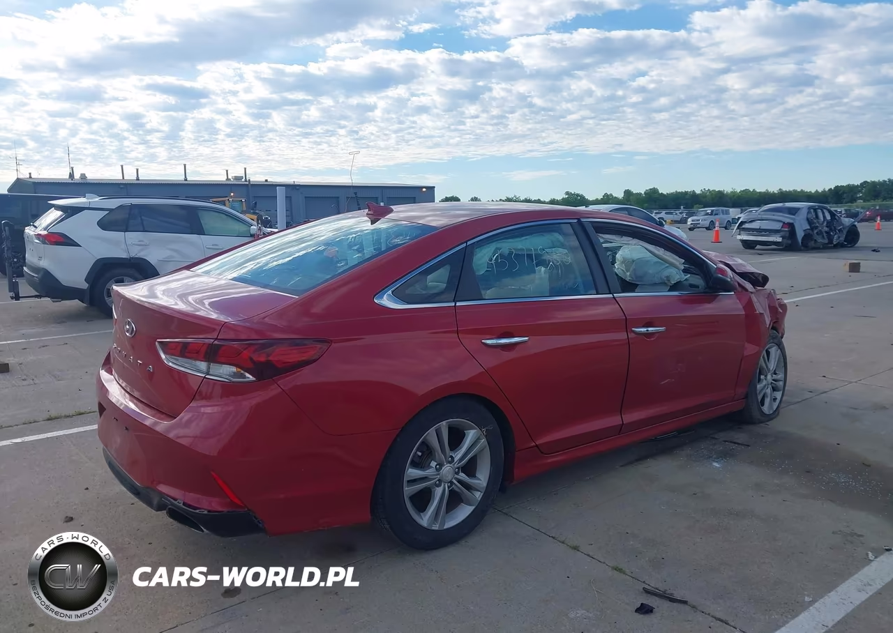 2018 Hyundai Sonata Sel+ VIN:5NPE34AFXJH720238 - 4