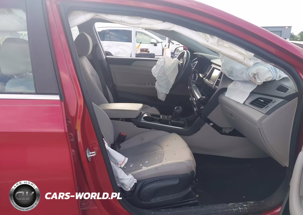 2018 Hyundai Sonata Sel+ VIN:5NPE34AFXJH720238 - 5