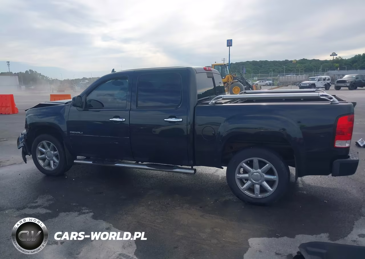2010 GMC Sierra 1500 Denali VIN:3GTRKXE21AG209135 - 14
