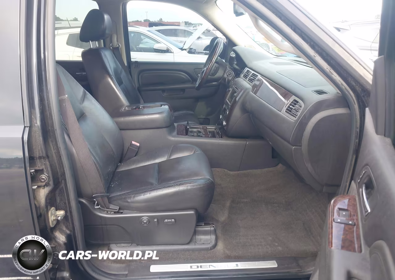 2010 GMC Sierra 1500 Denali VIN:3GTRKXE21AG209135 - 5