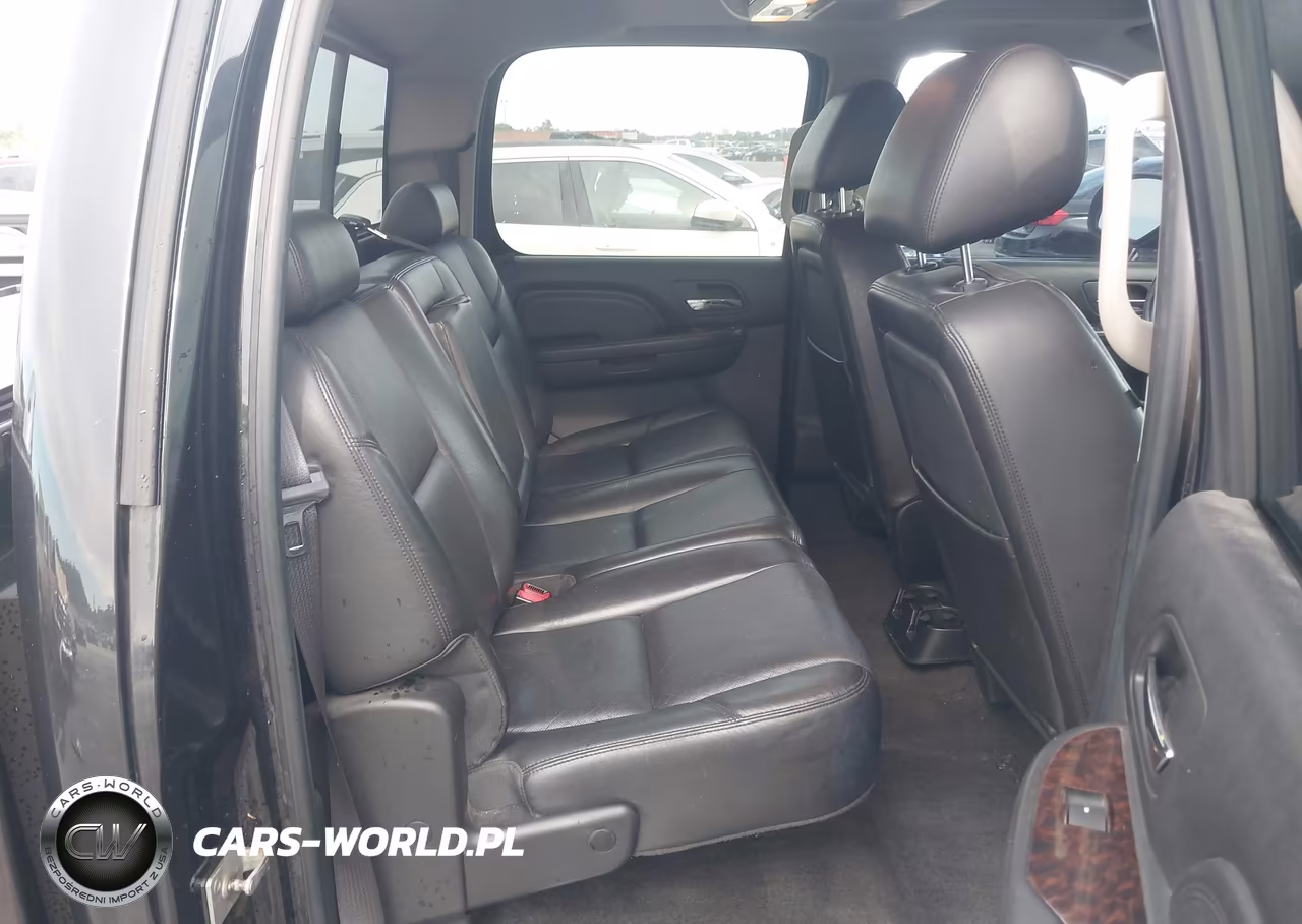 2010 GMC Sierra 1500 Denali VIN:3GTRKXE21AG209135 - 8