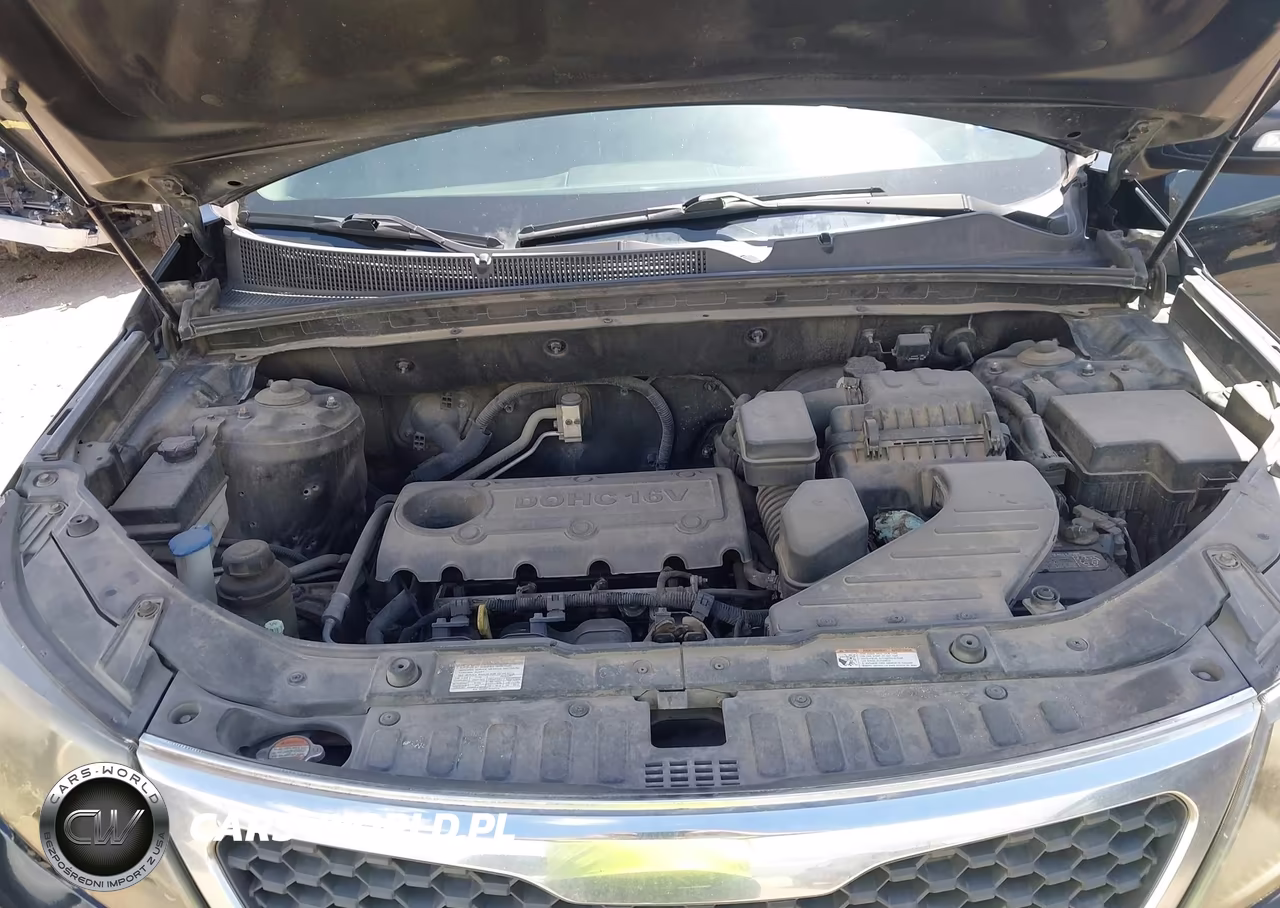 2011 Kia Sorento Lx VIN:5XYKT4A10BG118688 - 10