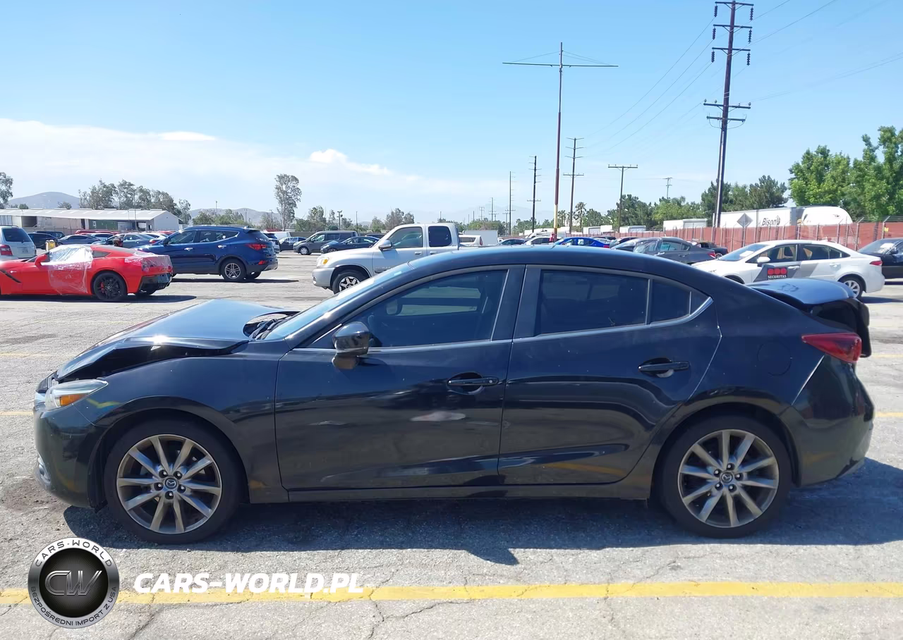 2018 Mazda Mazda3 Grand Touring VIN:3MZBN1W36JM185796 - 14
