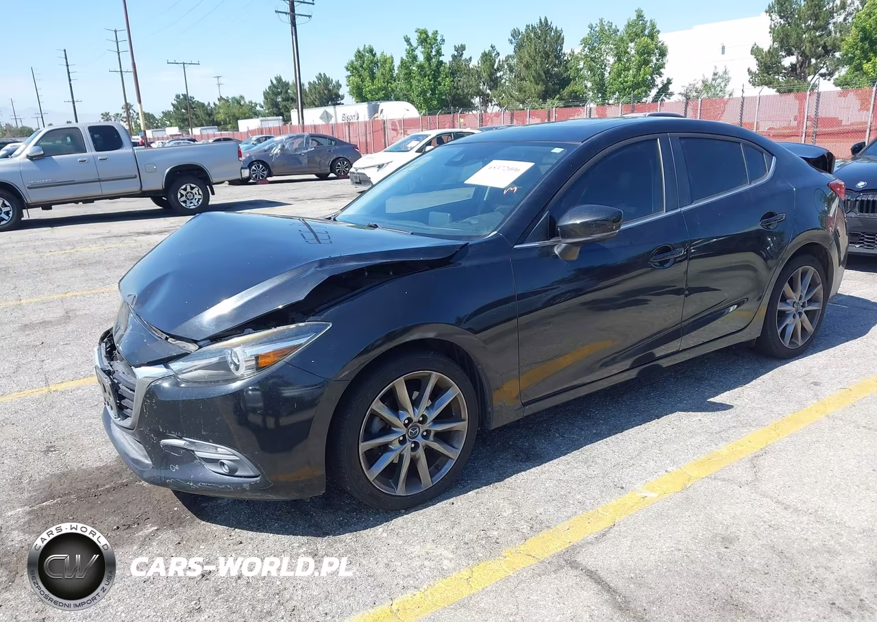 2018 Mazda Mazda3 Grand Touring VIN:3MZBN1W36JM185796 - 2