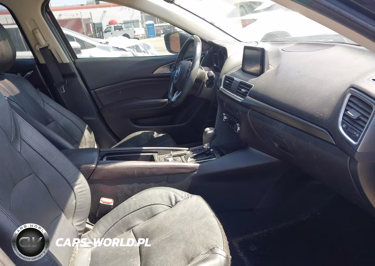 2018 Mazda Mazda3 Grand Touring VIN:3MZBN1W36JM185796 - 5