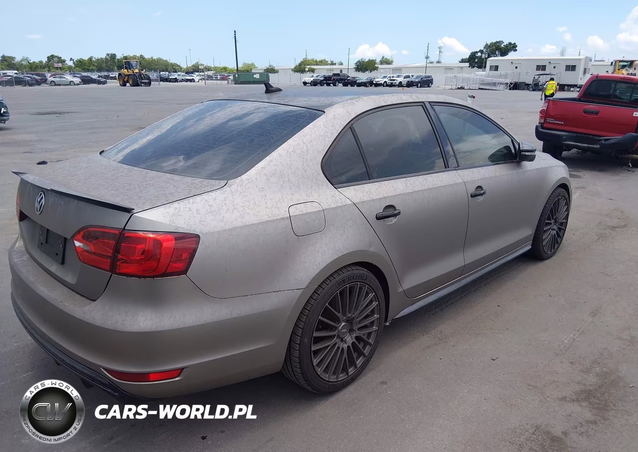 2012 Volkswagen Jetta Gli VIN:3VW467AJ0CM101148 - 4