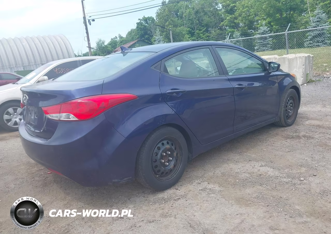 2011 Hyundai Elantra Gls VIN:5NPDH4AE3BH033141 - 4