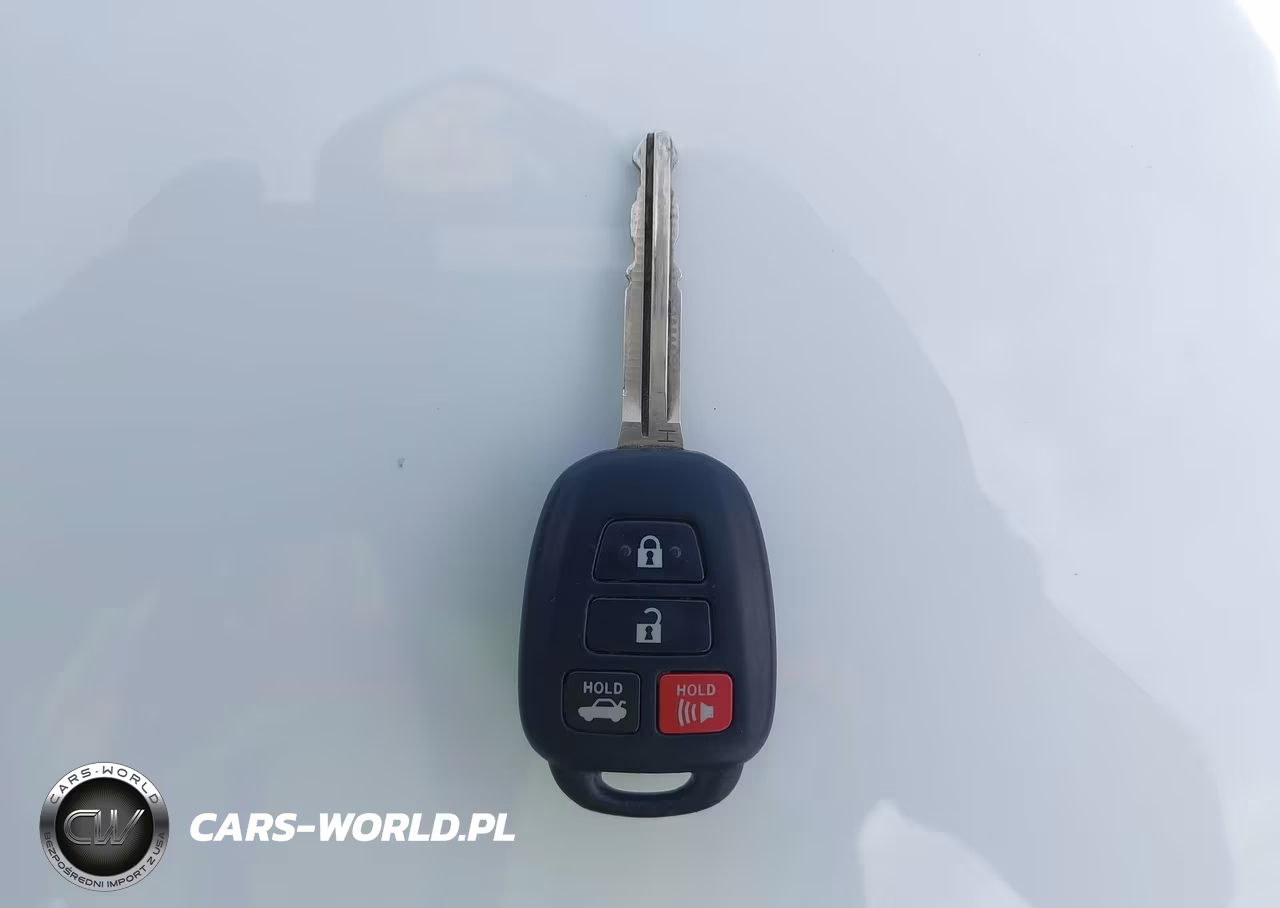 2015 Toyota Camry Le VIN:4T4BF1FKXFR490763 - 11