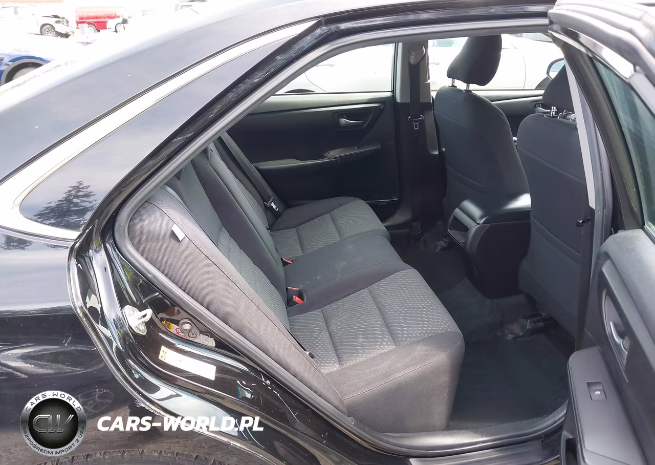 2015 Toyota Camry Le VIN:4T4BF1FKXFR490763 - 18