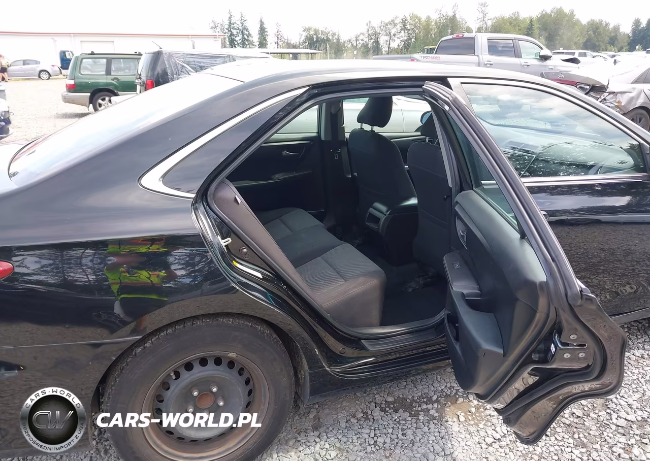 2015 Toyota Camry Le VIN:4T4BF1FKXFR490763 - 8