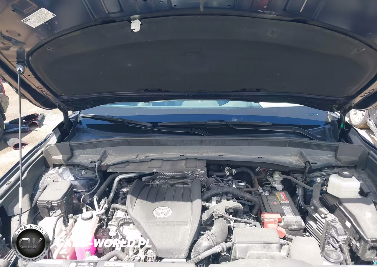 2024 Toyota Grand Highlander Platinum VIN:5TDAAAB56RS060083 - 10