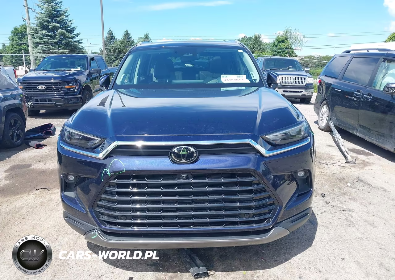 2024 Toyota Grand Highlander Platinum VIN:5TDAAAB56RS060083 - 13