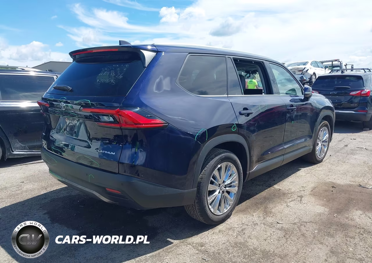 2024 Toyota Grand Highlander Platinum VIN:5TDAAAB56RS060083 - 4