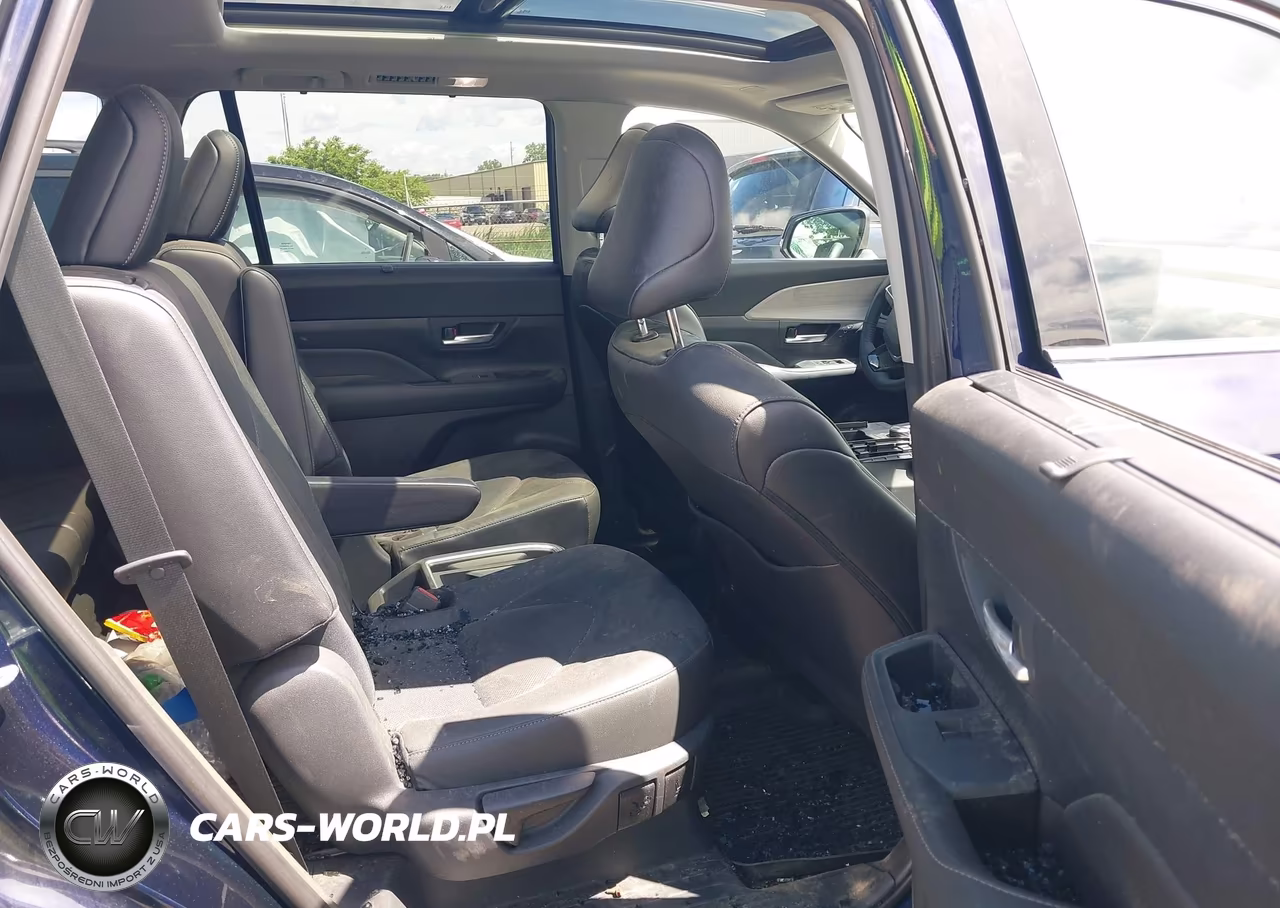 2024 Toyota Grand Highlander Platinum VIN:5TDAAAB56RS060083 - 8