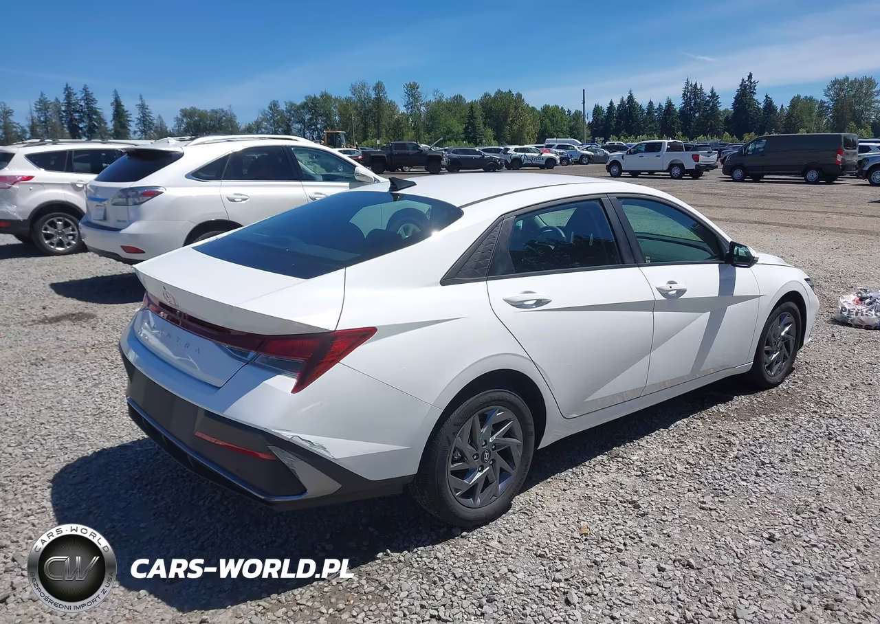 2024 Hyundai Elantra Sel VIN:KMHLM4DG5RU683296 - 4