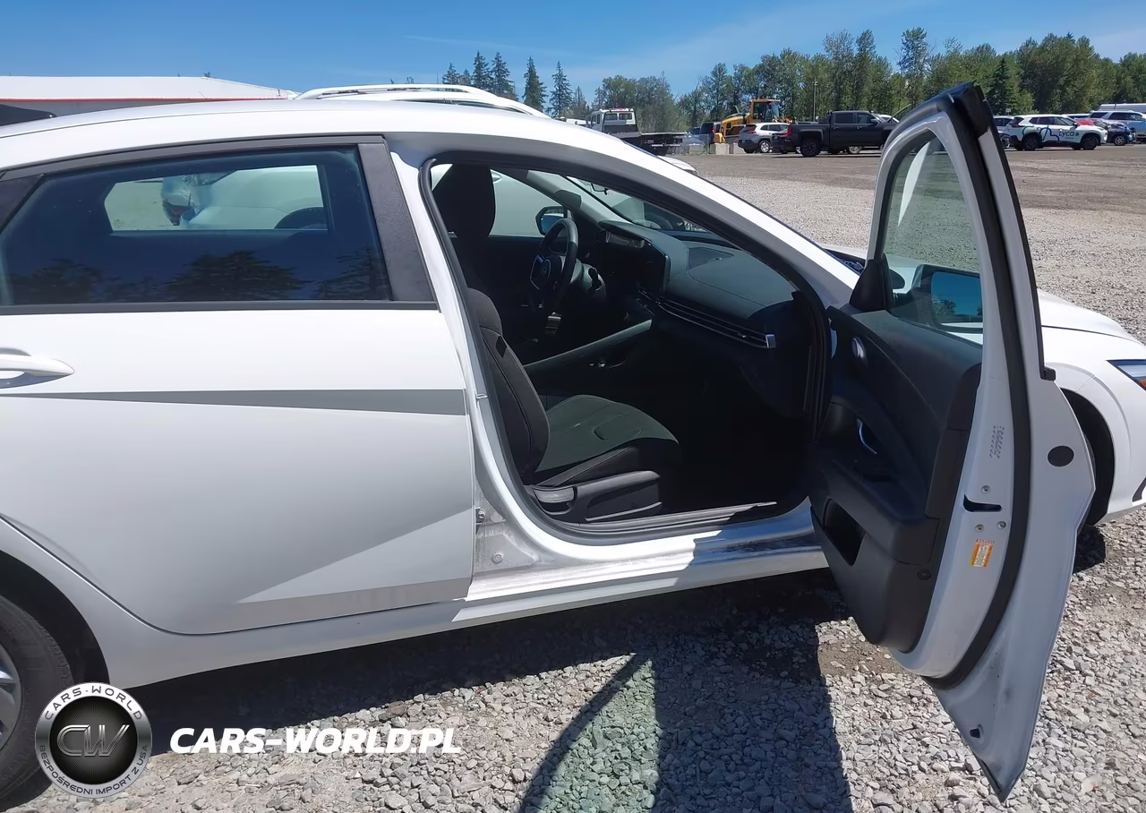 2024 Hyundai Elantra Sel VIN:KMHLM4DG5RU683296 - 5