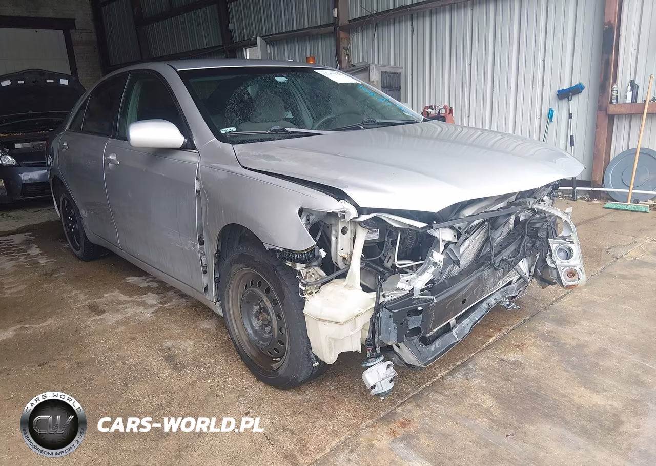 2009 Toyota Camry Le – zdjęcie 1 z 11