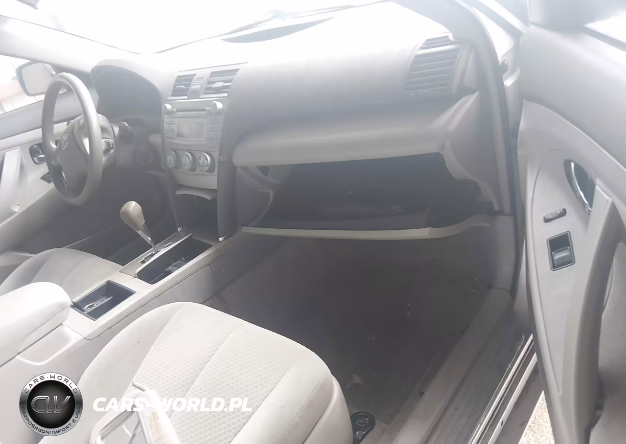 2009 Toyota Camry Le VIN:4T1BE46K09U365855 - 5