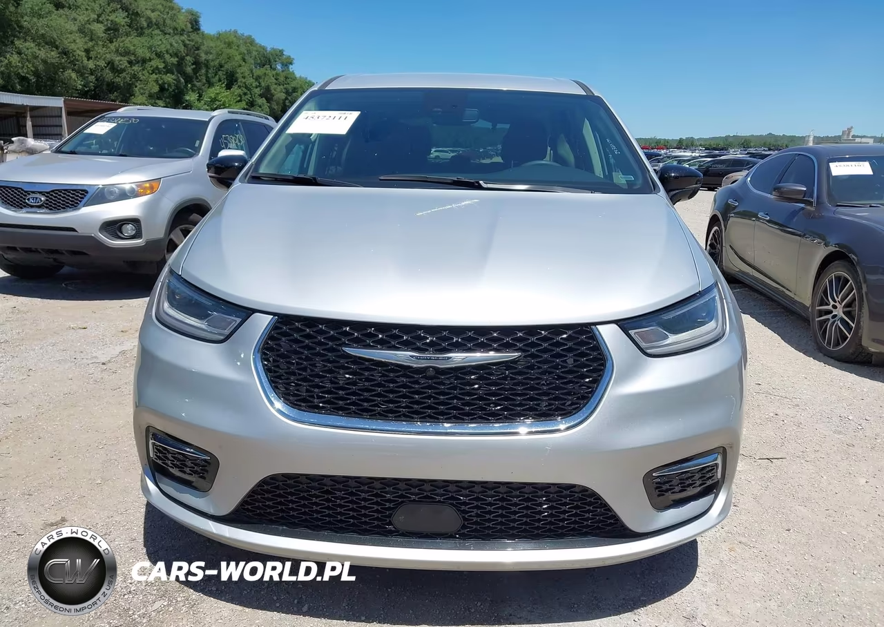 2024 Chrysler Pacifica Touring L VIN:2C4RC1BG6RR172583 - 12