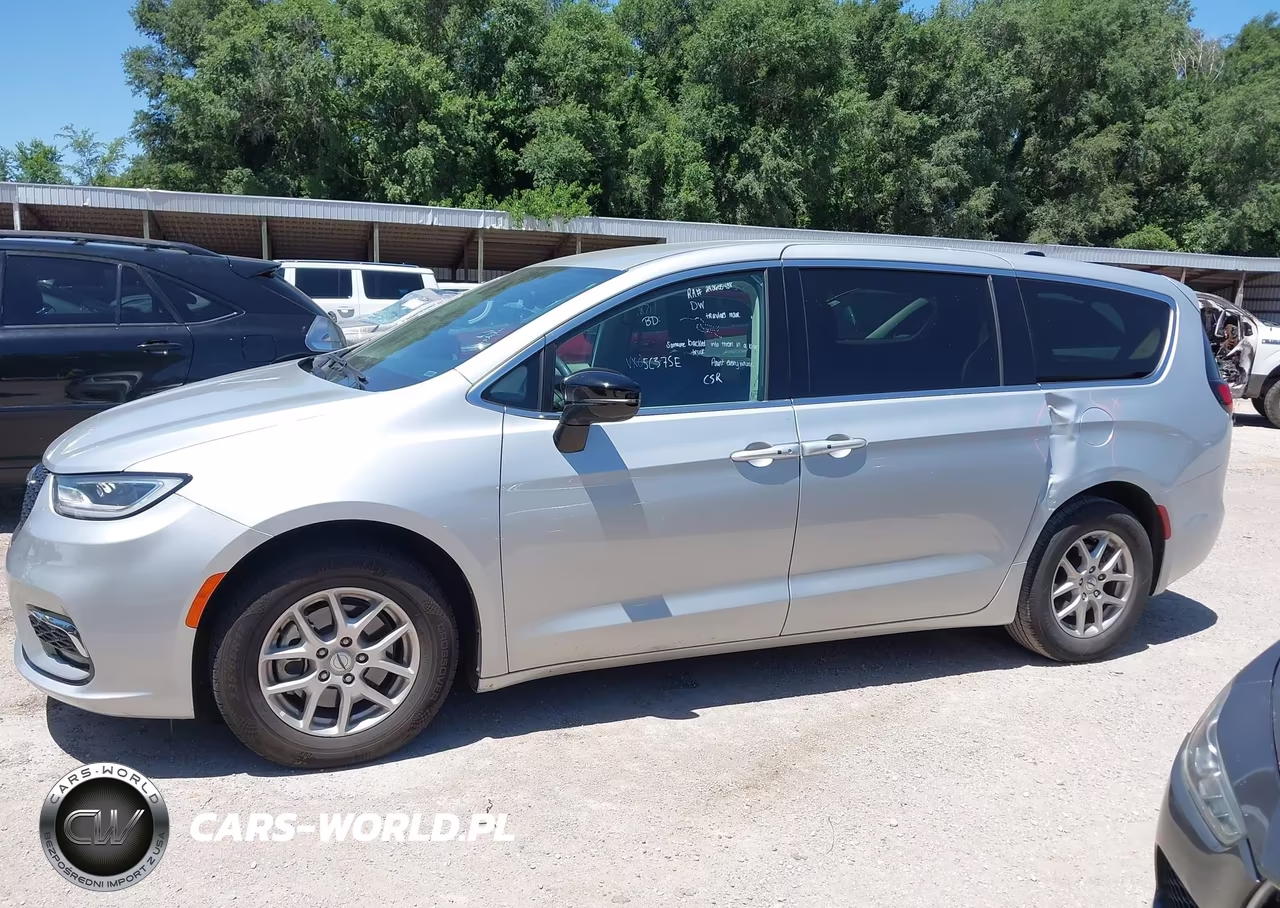 2024 Chrysler Pacifica Touring L VIN:2C4RC1BG6RR172583 - 14