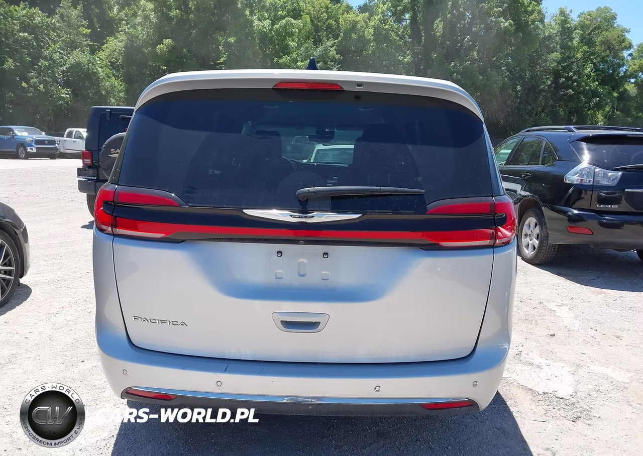 2024 Chrysler Pacifica Touring L VIN:2C4RC1BG6RR172583 - 16