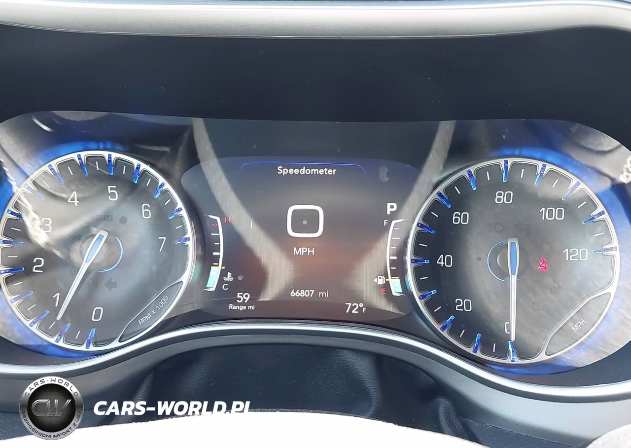 2024 Chrysler Pacifica Touring L VIN:2C4RC1BG6RR172583 - 7