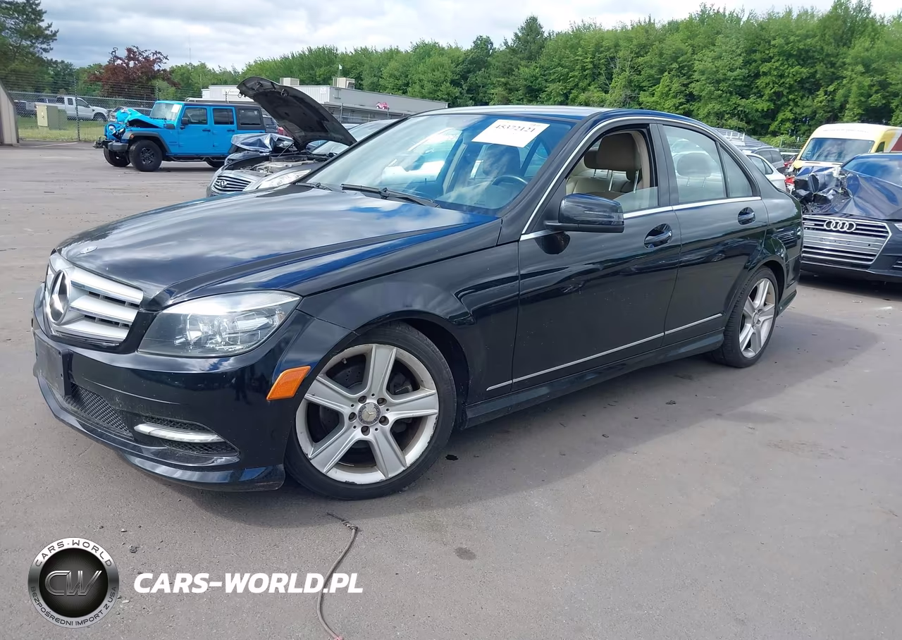 2011 Mercedes-Benz C 300 Luxury 4Matic-Sport 4Matic VIN:WDDGF8BB6BR182169 - 2