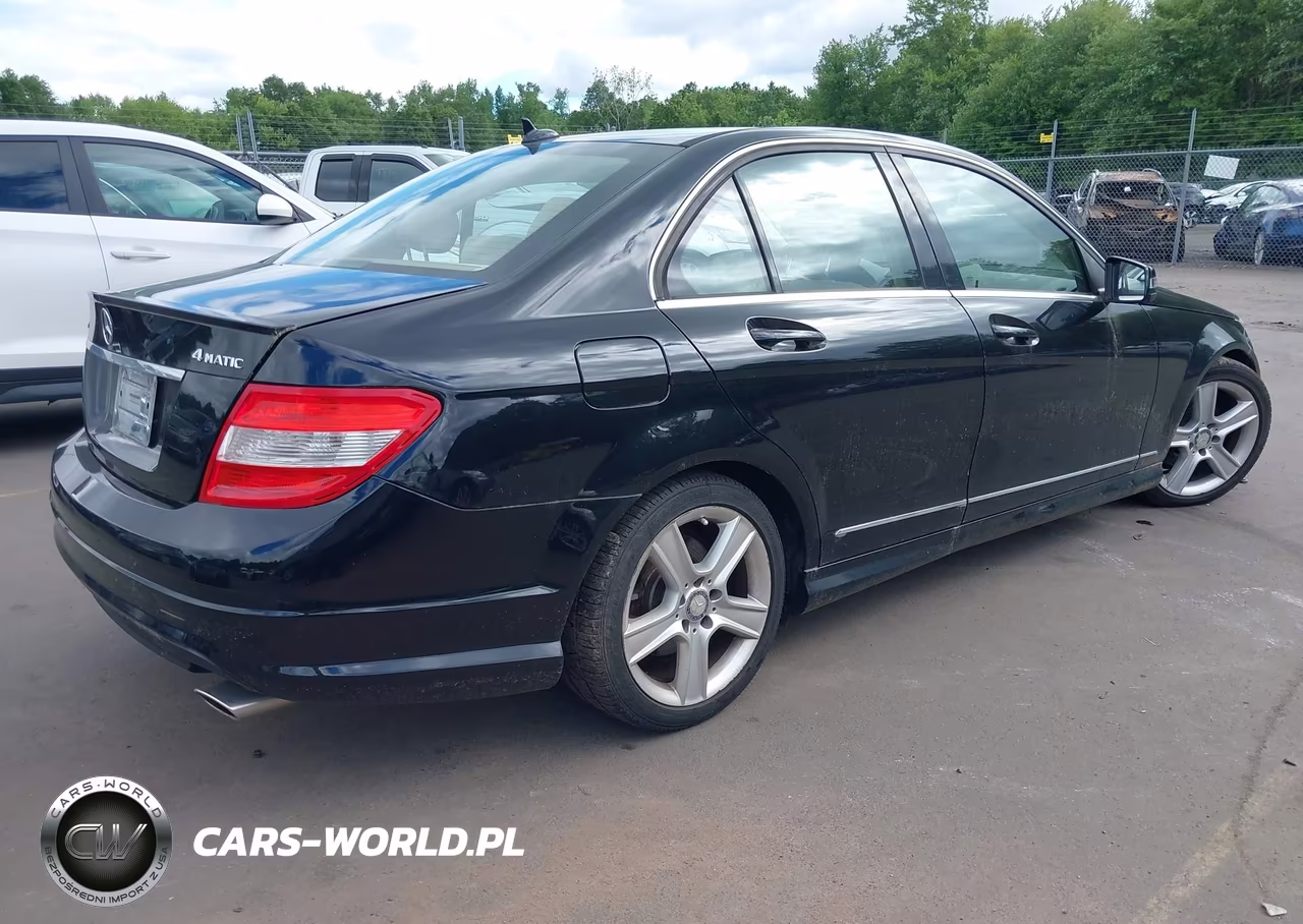 2011 Mercedes-Benz C 300 Luxury 4Matic-Sport 4Matic VIN:WDDGF8BB6BR182169 - 4