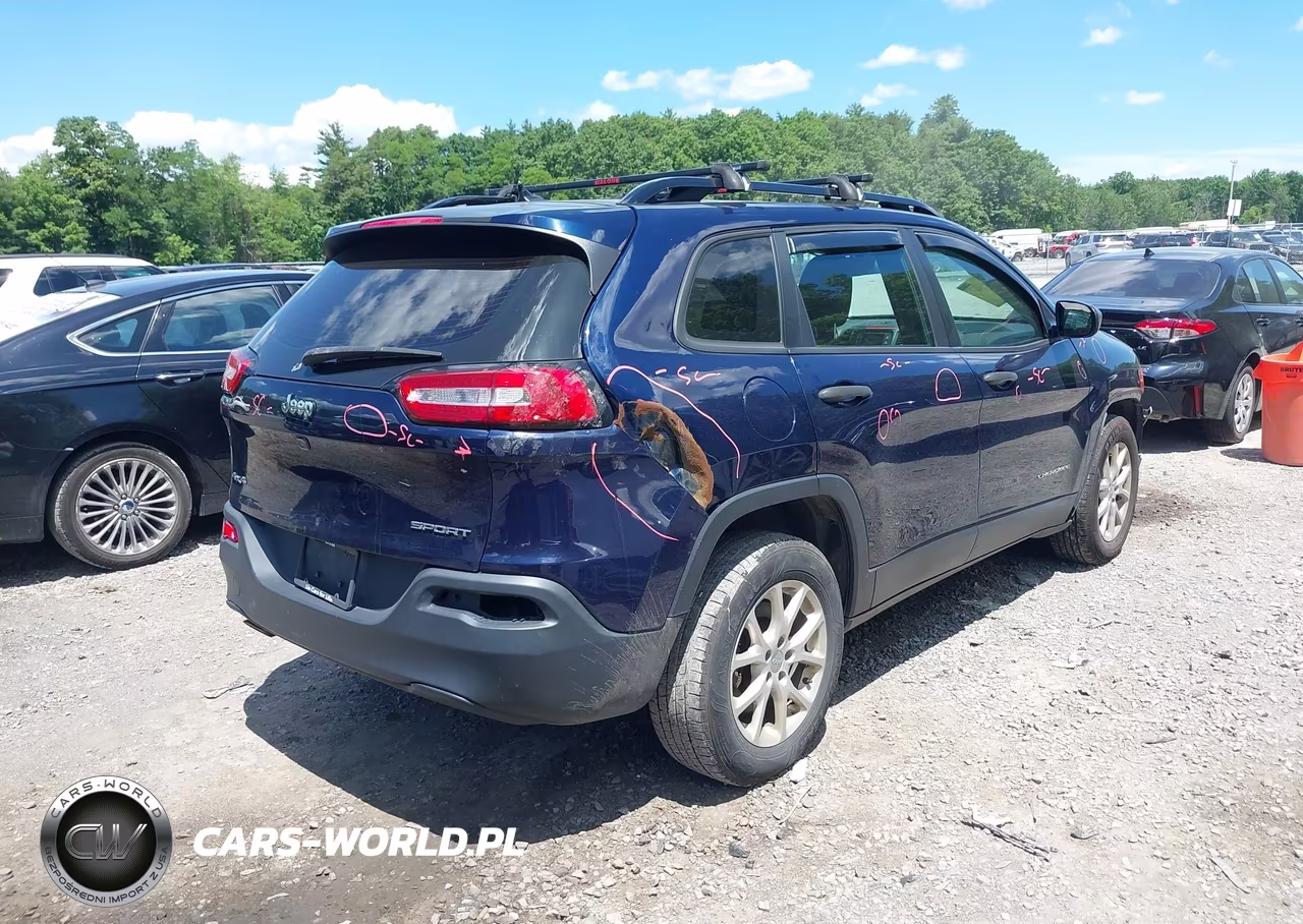 2015 Jeep Cherokee Sport VIN:1C4PJMAB5FW764807 - 4