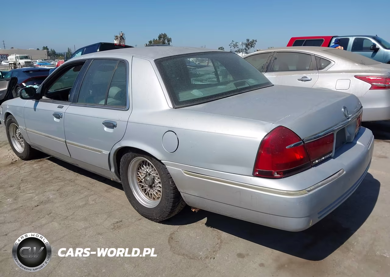 2001 Mercury Grand Marquis Ls VIN:2MEFM75W31X622355 - 3