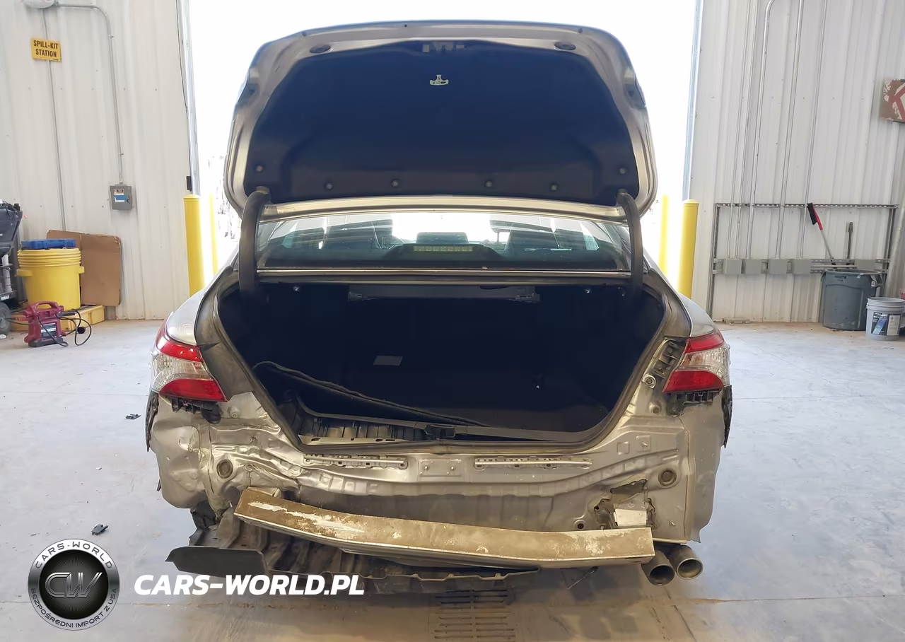 2019 Toyota Camry Se VIN:4T1B11HK8KU725175 - 17