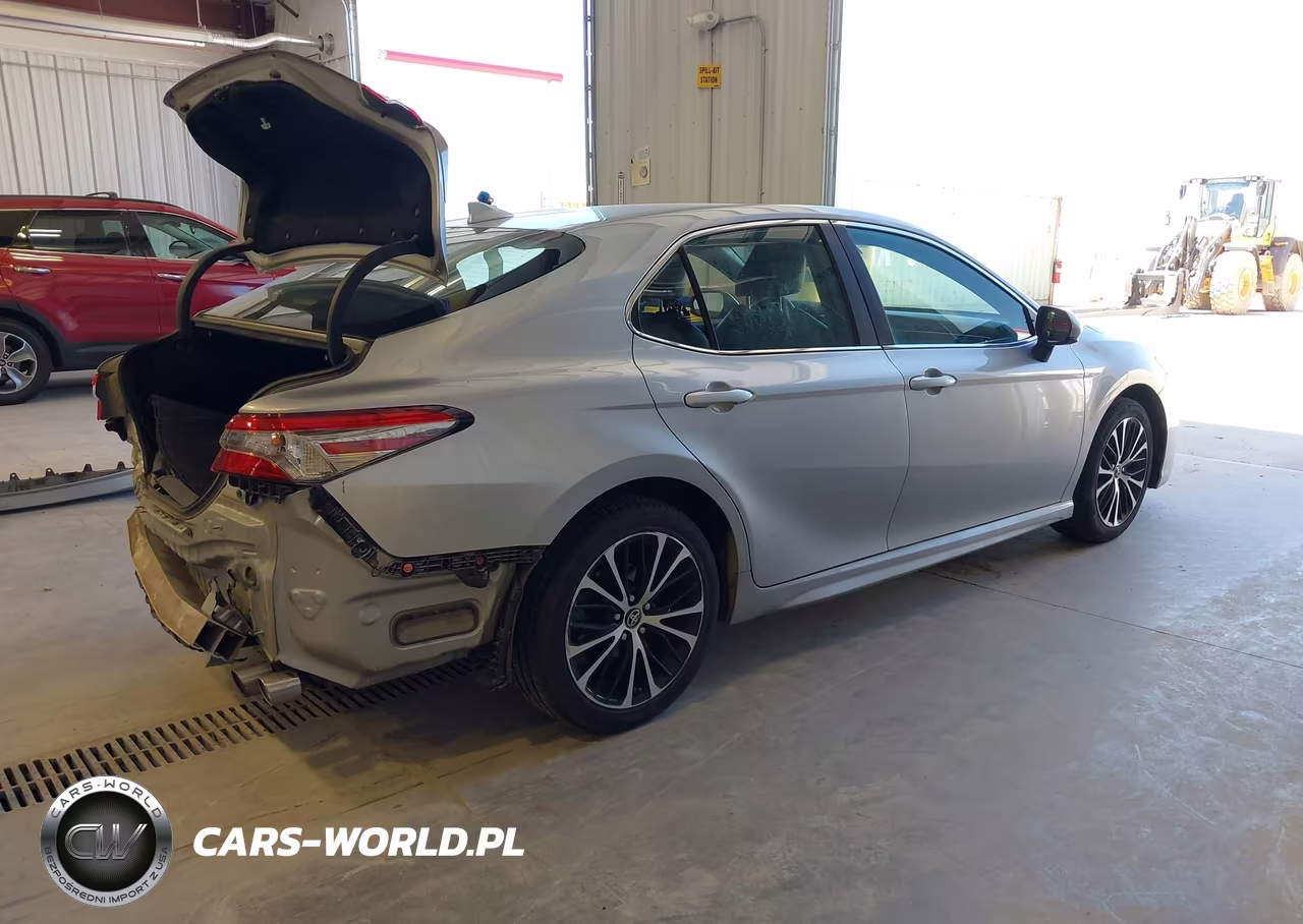2019 Toyota Camry Se VIN:4T1B11HK8KU725175 - 4