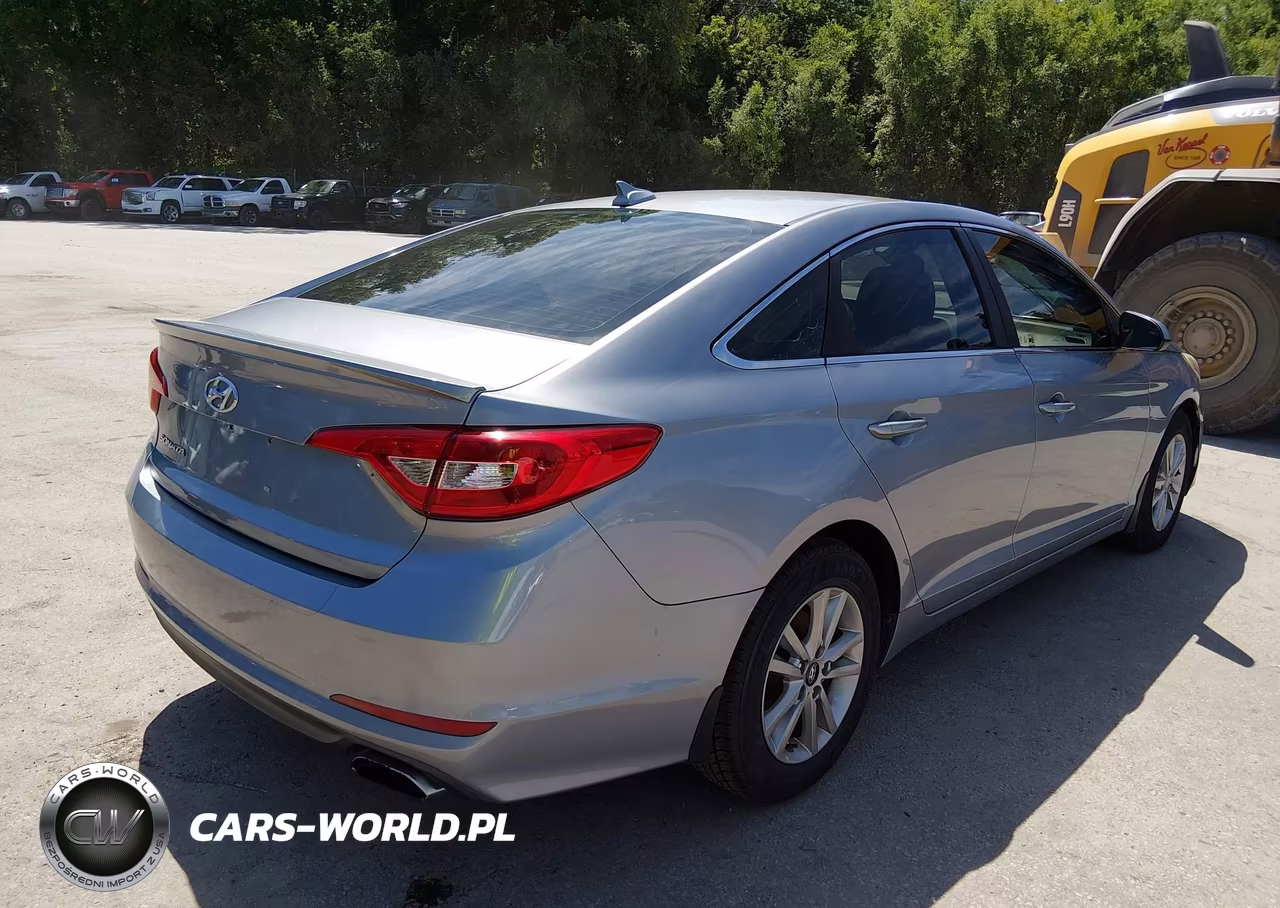 2016 Hyundai Sonata Se VIN:5NPE24AF6GH337571 - 4