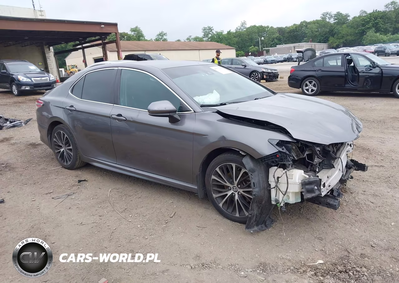 2020 Toyota Camry Se