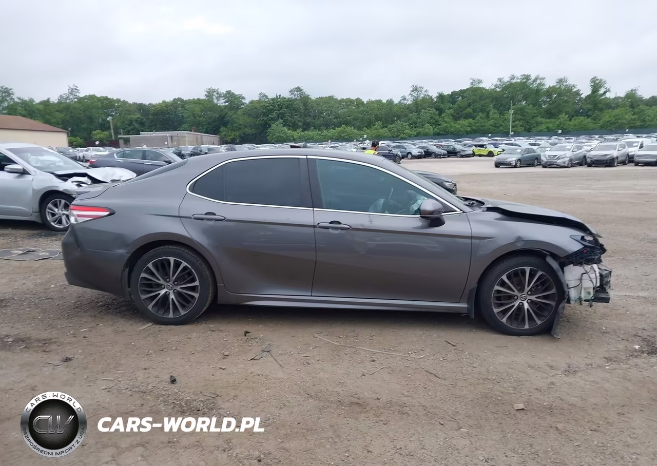 2020 Toyota Camry Se VIN:4T1G11AK4LU868903 - 14